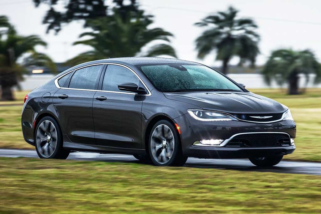 Chrysler 200