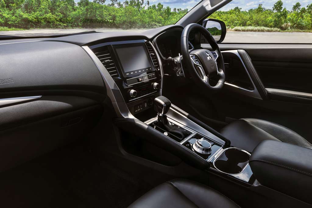 Pajero Sport 2021