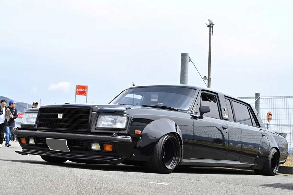 Toyota Century Limousine