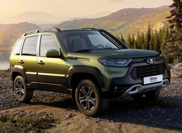 Lada Niva Travel