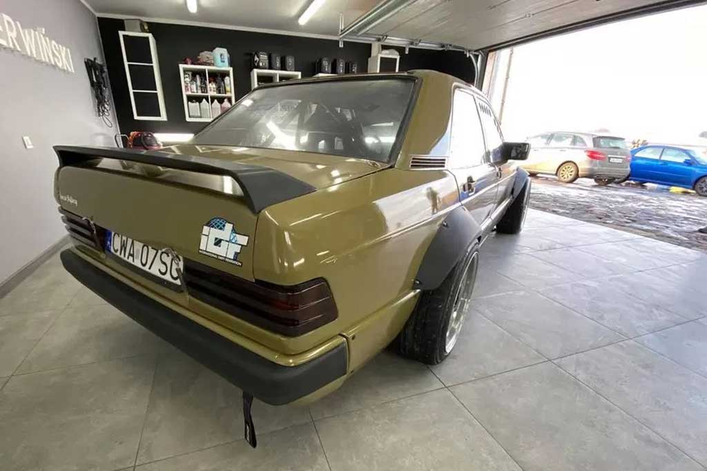 Дрифтовый Mercedes 190E
