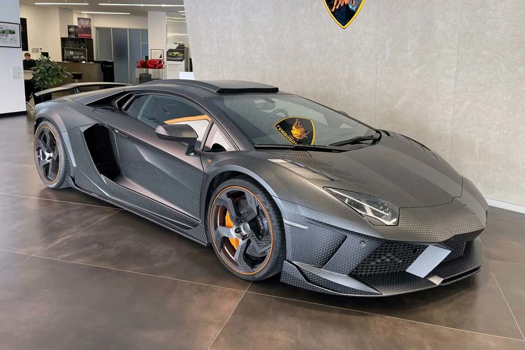 Mansory Carbonado