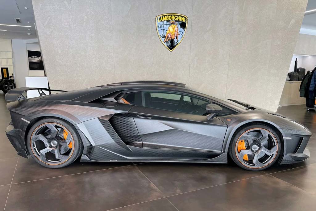 Mansory Carbonado