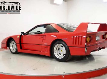Реплика F40