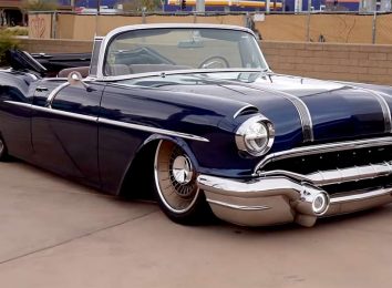 Pontiac Star Chief 1956