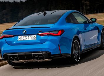 BMW M4 xDrive