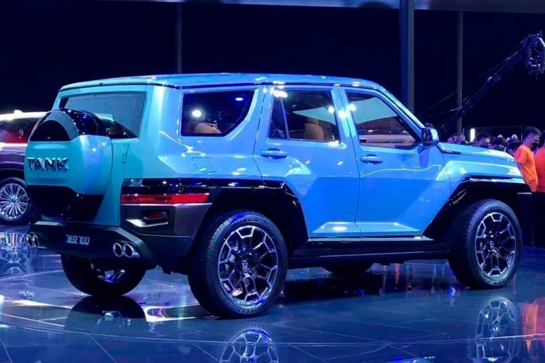 Китайский автомобиль tank 500