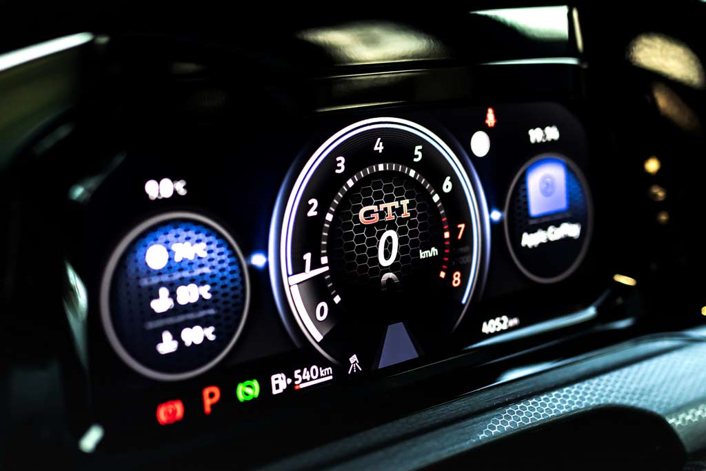 Manhart Golf 8 GTI