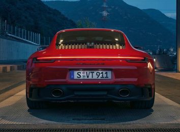 Porsche 911 Carrera GTS (992)