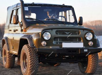 UAZ Hunter
