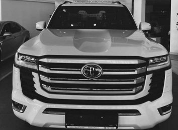 Toyota Land Cruiser 300