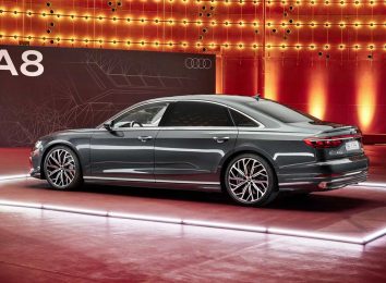 Audi A8L 2022