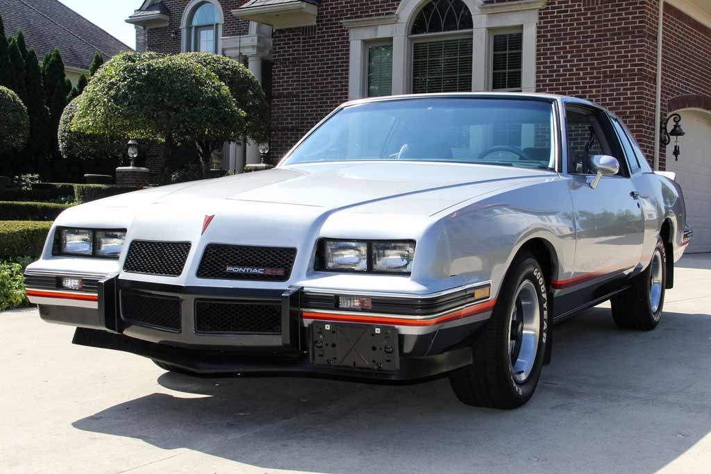Pontiac Grand Prix 2+2 Aerocoupe