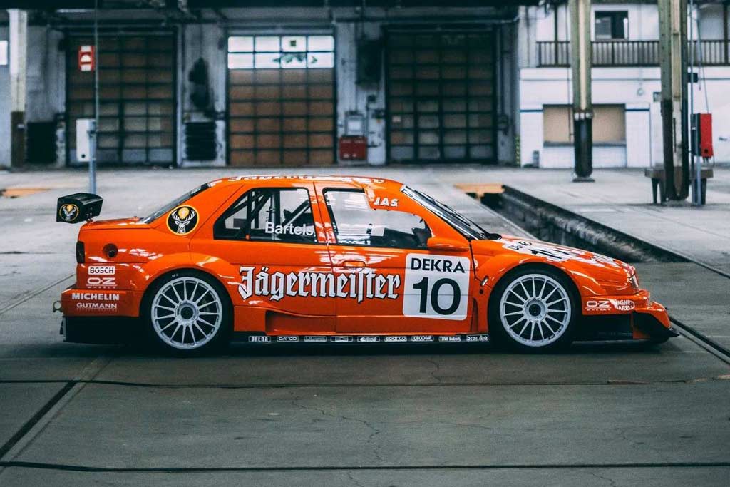 Гоночную Alfa Romeo 155 V6 TI Jägermeister после реставрации