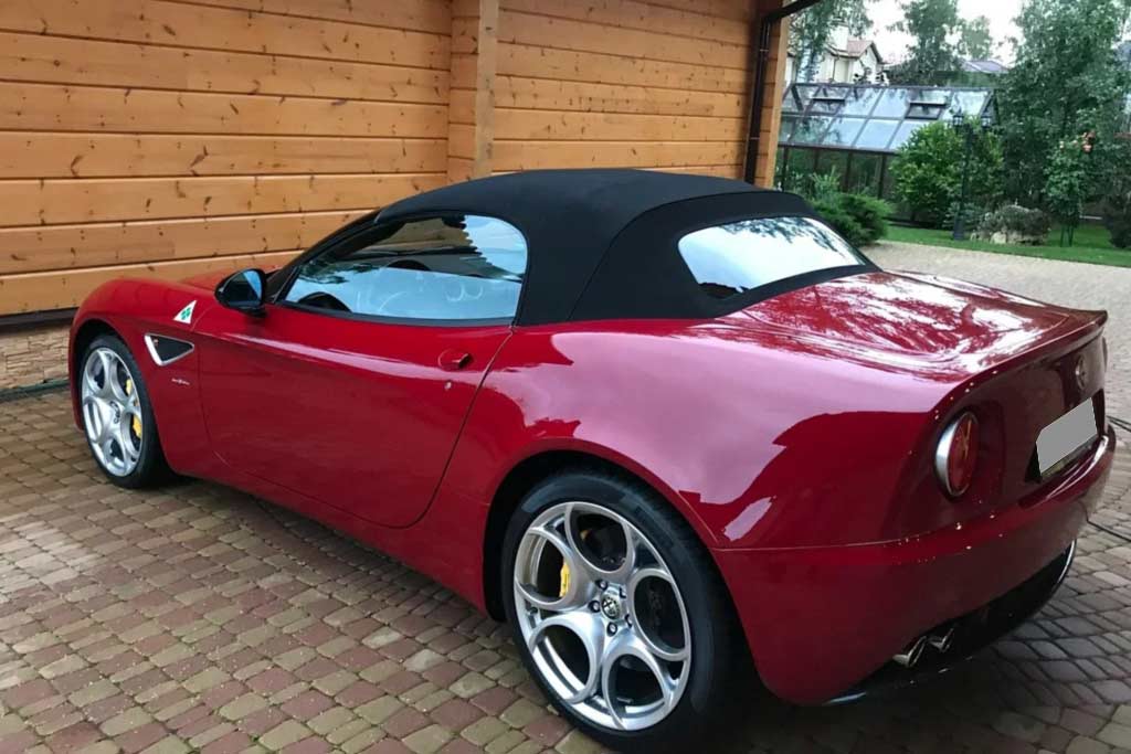 Alfa Romeo 8C Competizione