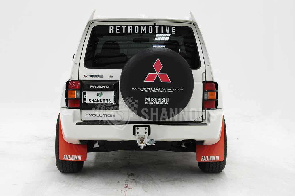 Mitsubishi Pajero Evolution