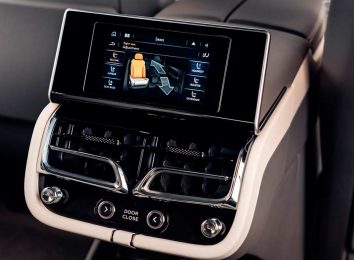Bentley Bentayga Extended Wheelbase