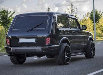 Lada Niva Legend