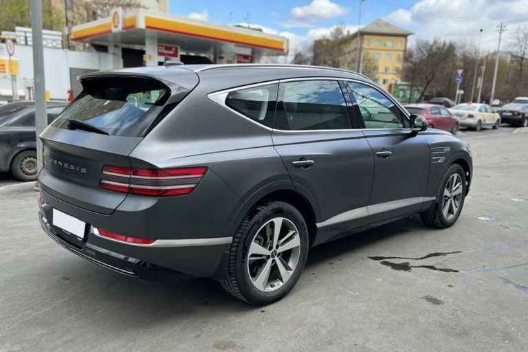 Автомобиль дженезис 80