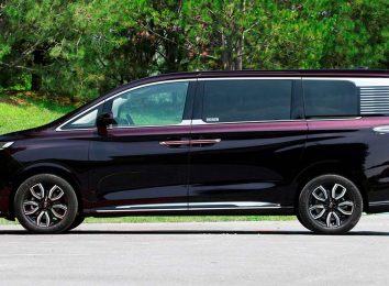 Hongqi HQ9