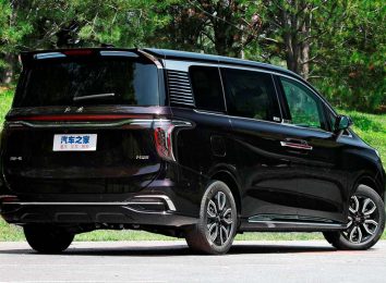 Hongqi HQ9