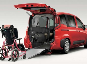 Toyota Sienta 2023