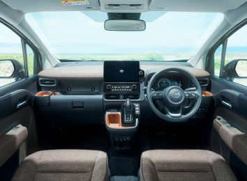 Toyota Sienta 2023