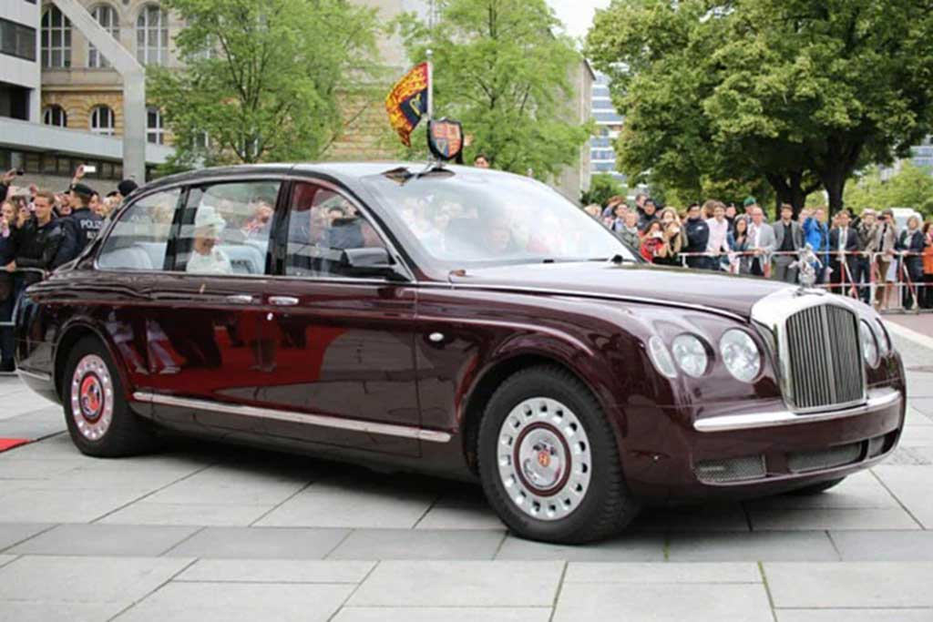Bentley State Limousine