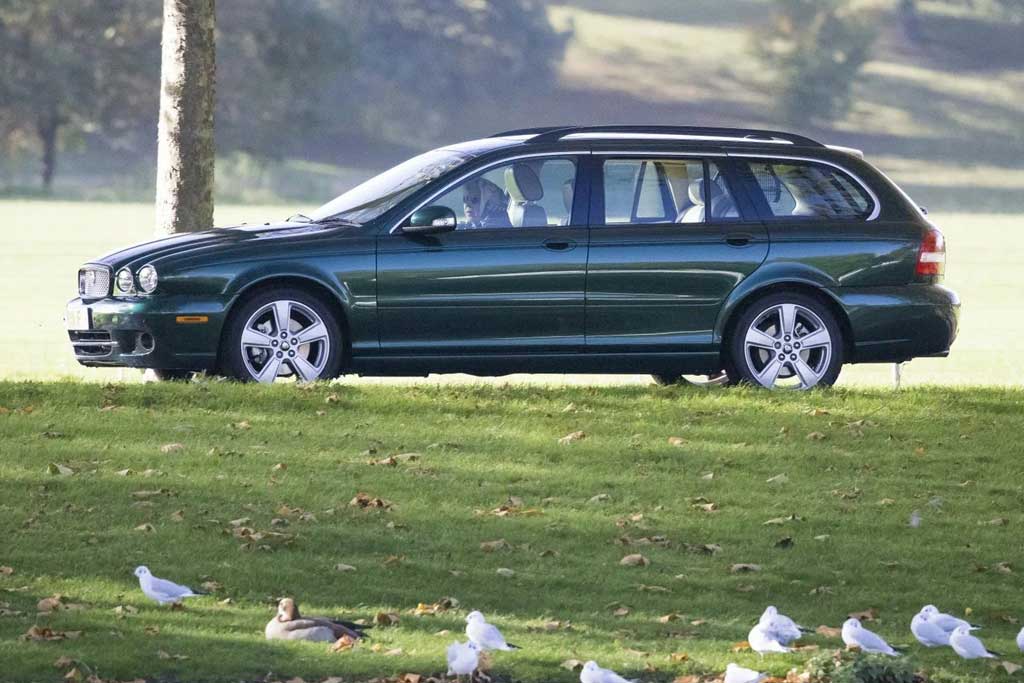 Jaguar X-Type Estate Елизаветы II