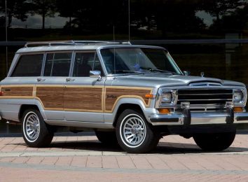 Jeep Grand Wagoneer