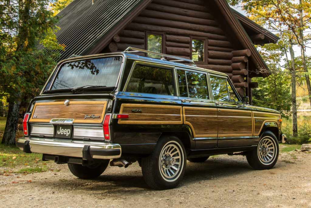 Jeep Grand Wagoneer