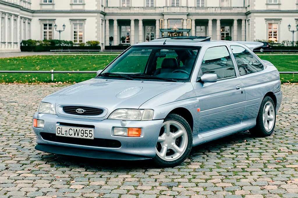 Последний выпущенный Ford Escort RS Cosworth