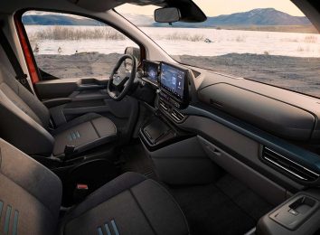 Ford Tourneo Custom 2023