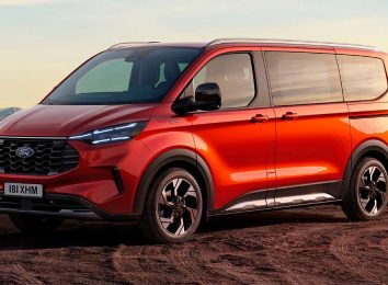 Ford Tourneo Custom 2023