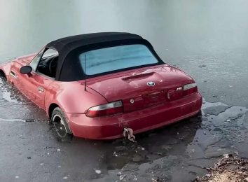 Утопленный BMW Z3 M Roadster