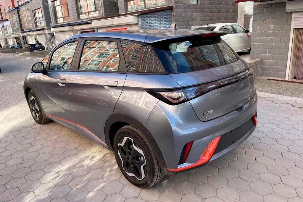 BYD Dolphin 2022