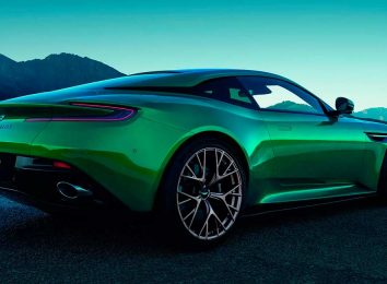 Aston Martin DB12