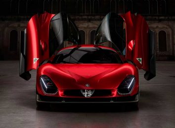 Alfa Romeo 33 Stradale 2024