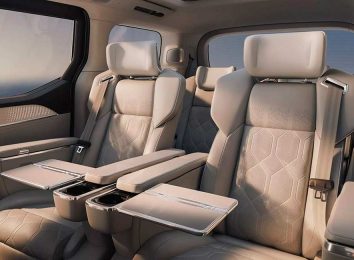 Volvo EM90 2024