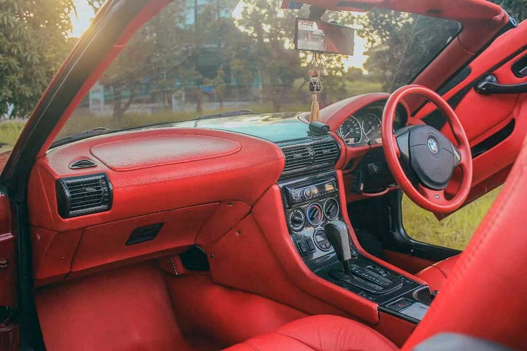 BMW Z3 от индонезийского ателье Kupu-Kupu Malam