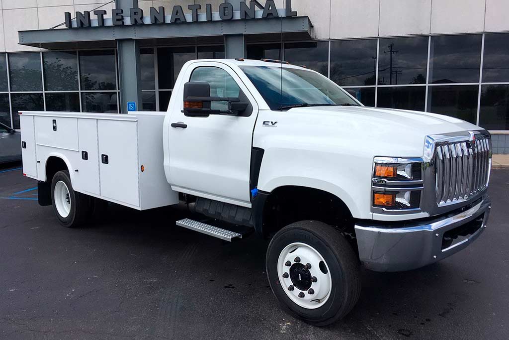 International CV515 4x4 Pickup