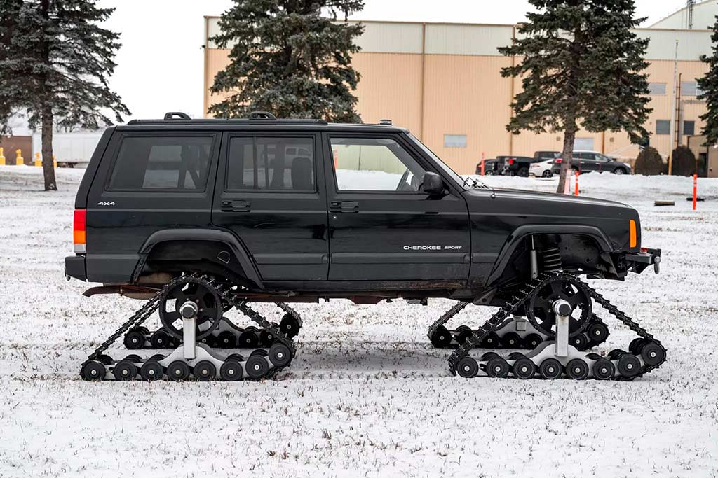 Гусеничный Jeep Cherokee Sport 2001