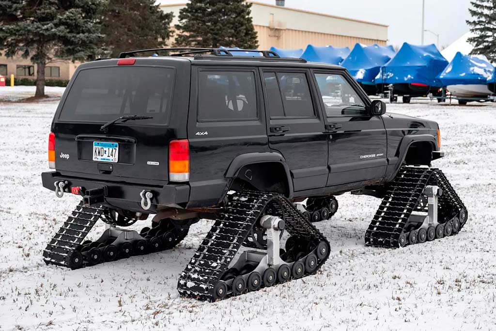 Гусеничный Jeep Cherokee Sport 2001