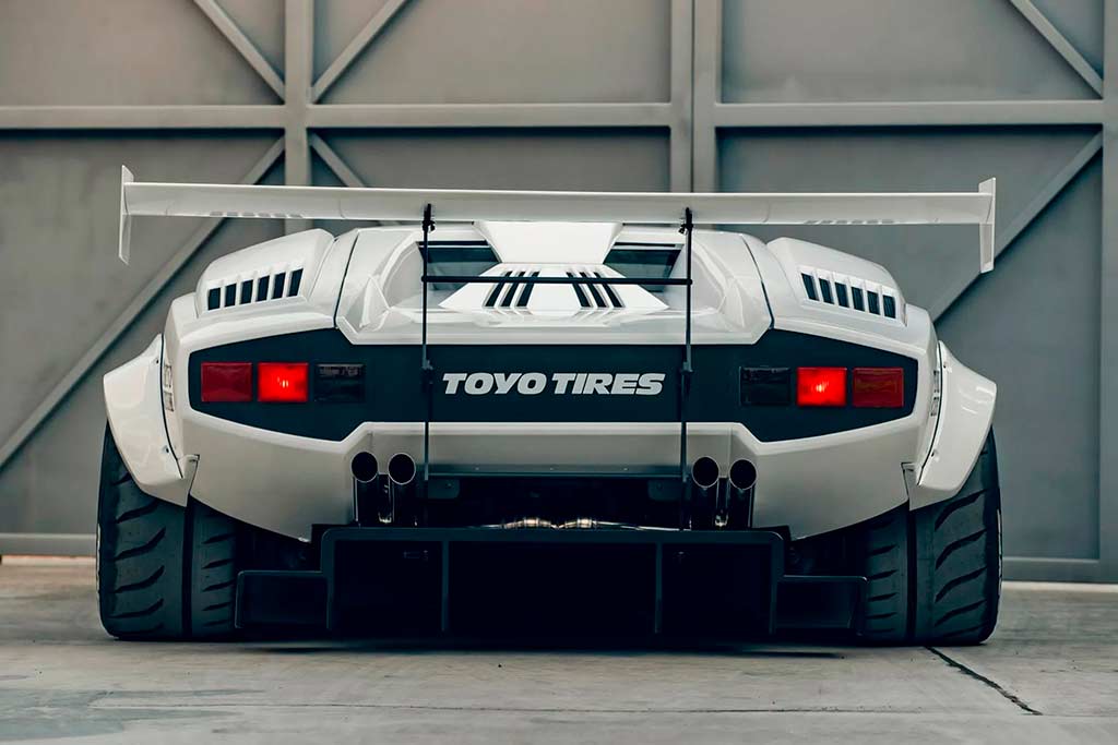 Lamborghini Countach от Liberty Walk