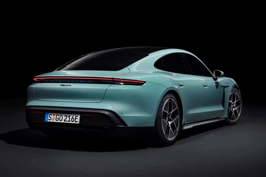 Porsche Taycan 2025