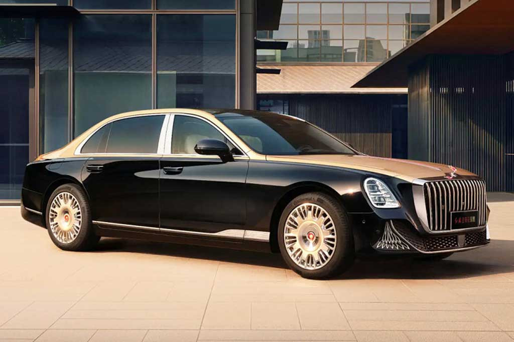 Роскошный гибридный седан Hongqi Guoya добрался до России: цены впечатляют