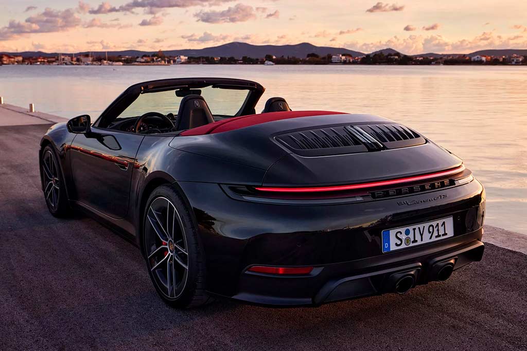 Porsche 911 Carrera GTS 2025