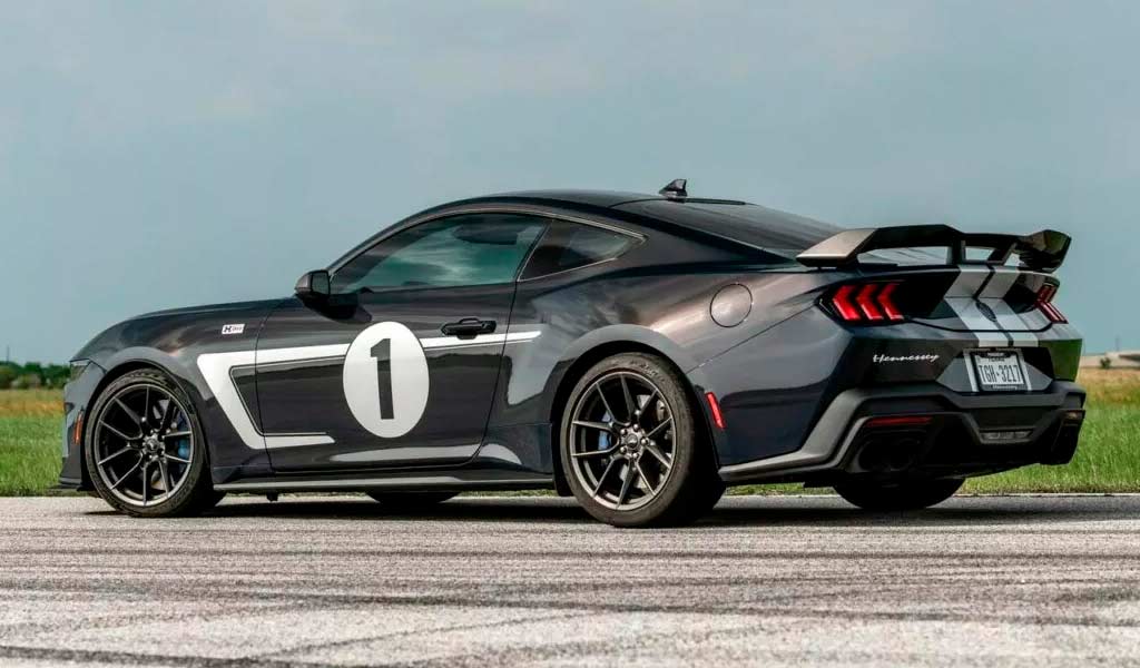Hennessey H850 Mustang Dark Horse