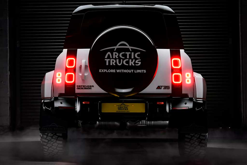 Land Rover Defender 110 от Arctic Trucks