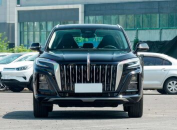 Hongqi HS3